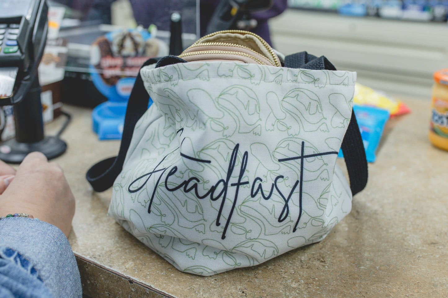 Tote Bag - Tortoise Character Design, Stay Focused and Serve Others